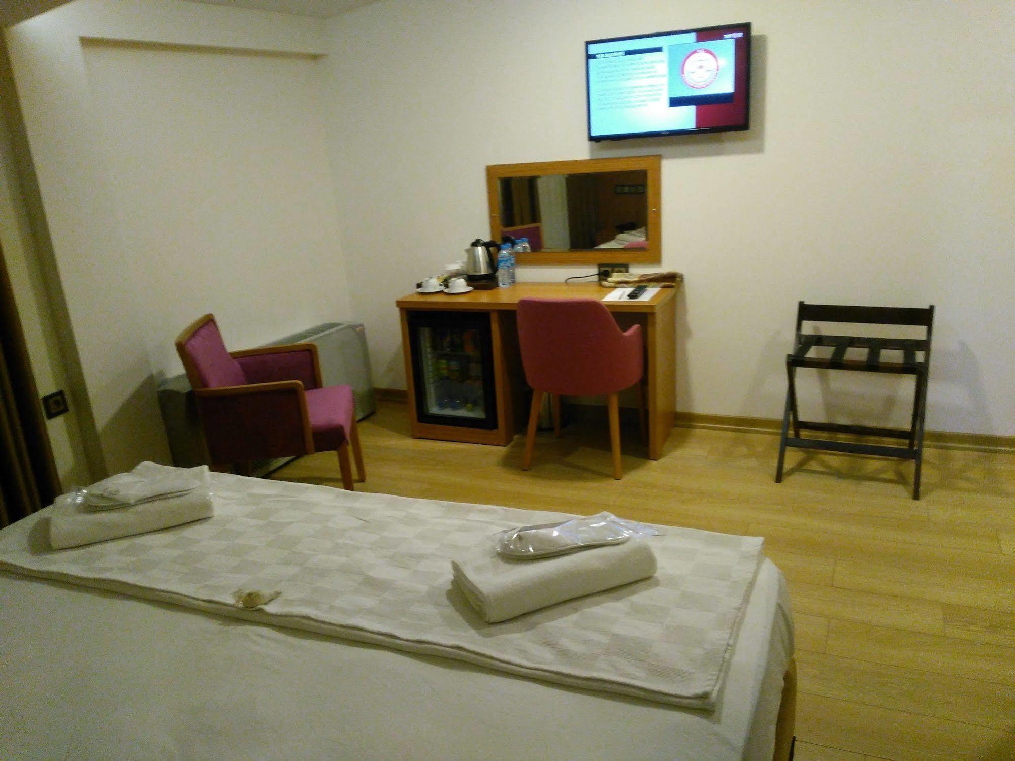 Realist Hotel Stambuł Zewnętrze zdjęcie