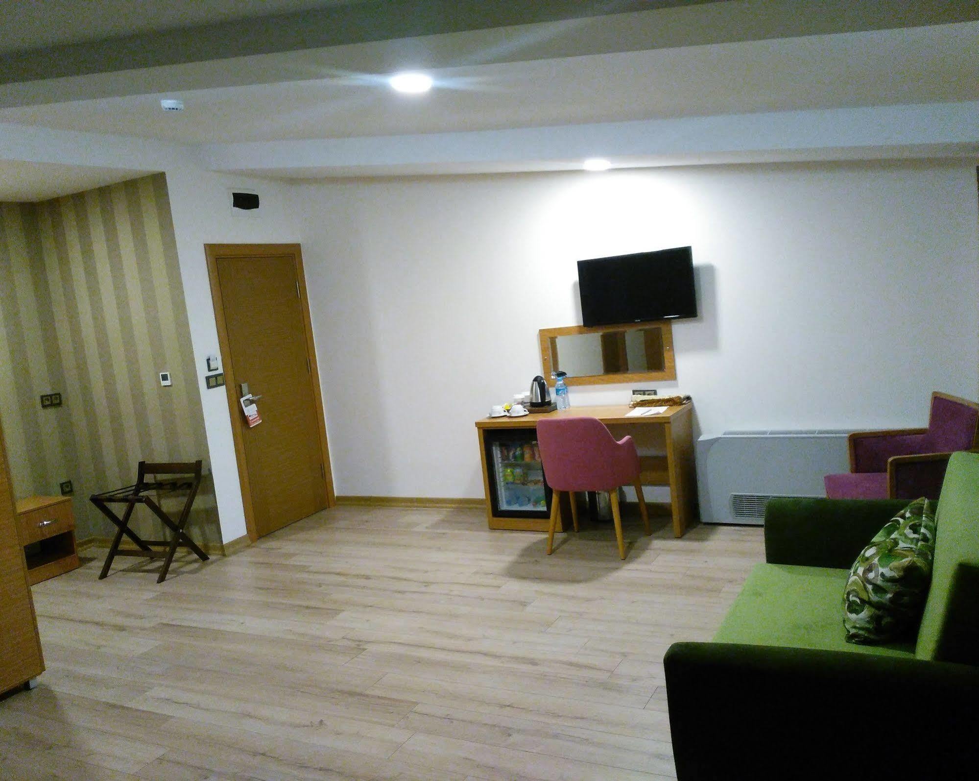 Realist Hotel Stambuł Zewnętrze zdjęcie